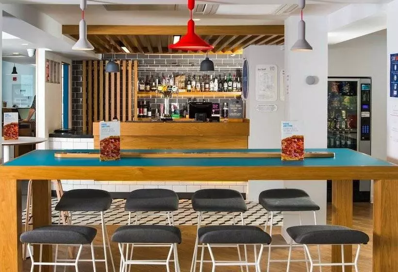 酒店 Holiday Inn Express Cardiff Bay, An Ihg