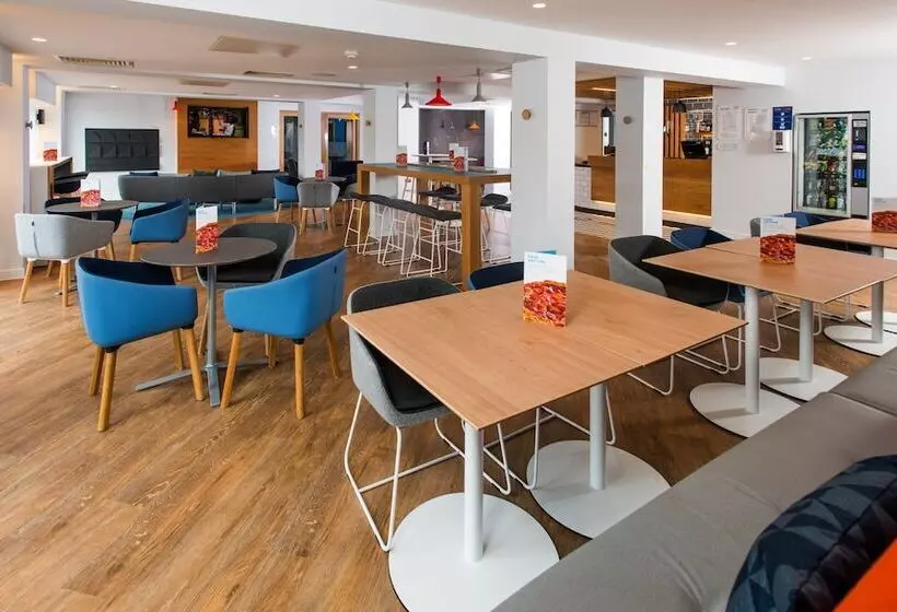 酒店 Holiday Inn Express Cardiff Bay, An Ihg