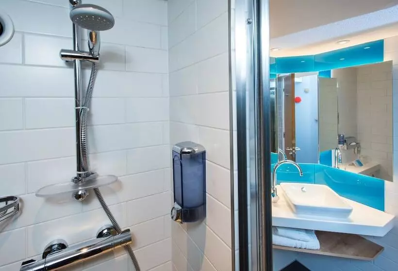 酒店 Holiday Inn Express Cardiff Bay, An Ihg