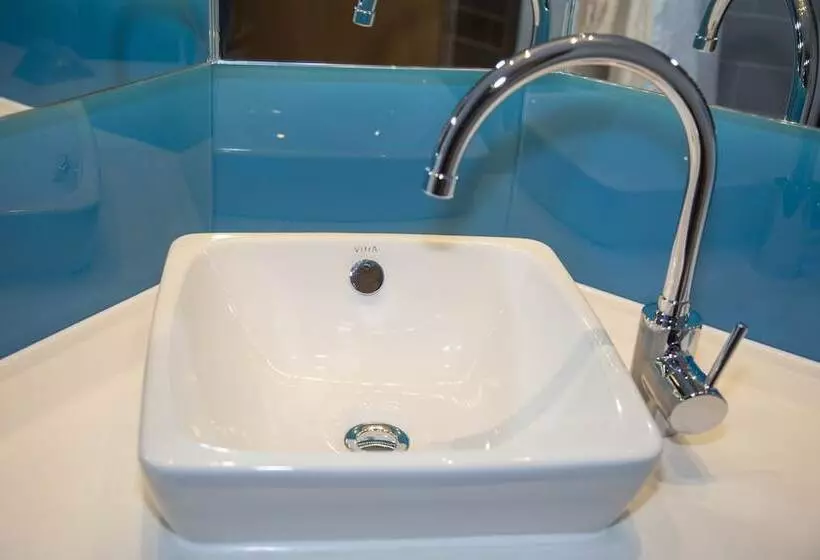 酒店 Holiday Inn Express Cardiff Bay, An Ihg