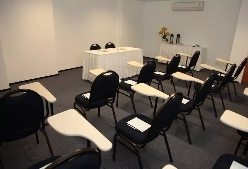 ホテル Holiday Inn Fortaleza, An Ihg