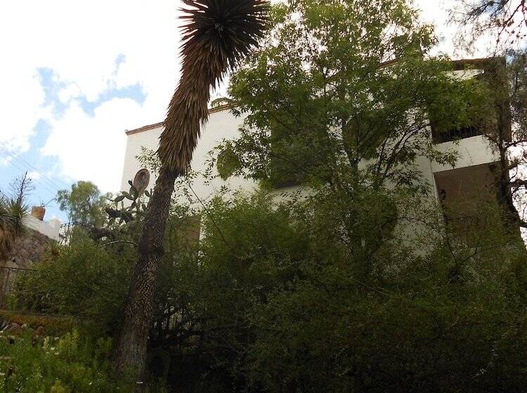 هتل La Puertecita Apart