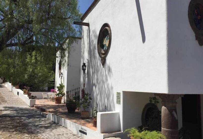 هتل La Puertecita Apart