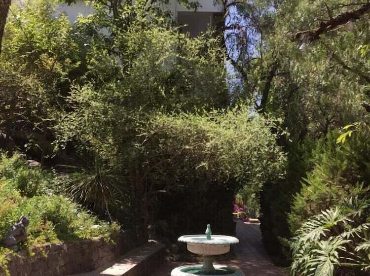 هتل La Puertecita Apart