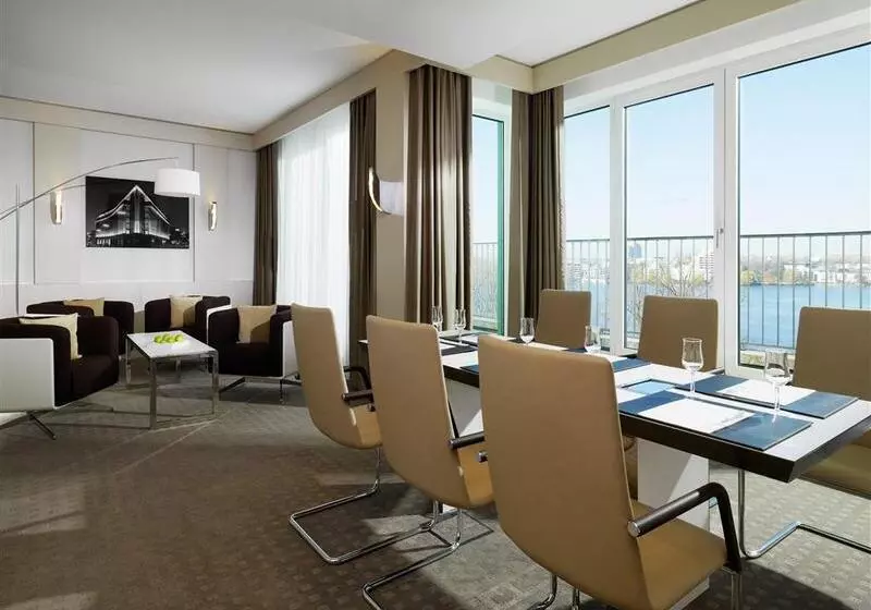 ホテル Le Méridien Hamburg