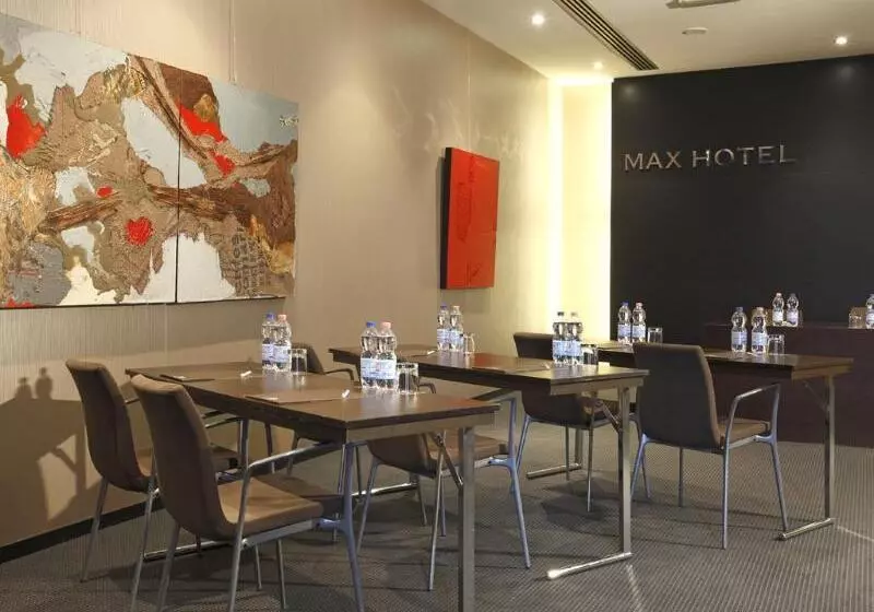 Max Hotel Livorno