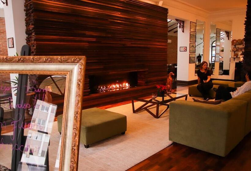 Hotel Johnscher By Sj San Juan Curitiba