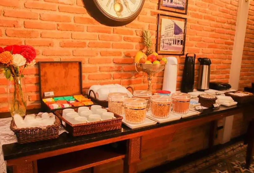 هتل Johnscher By Sj San Juan Curitiba