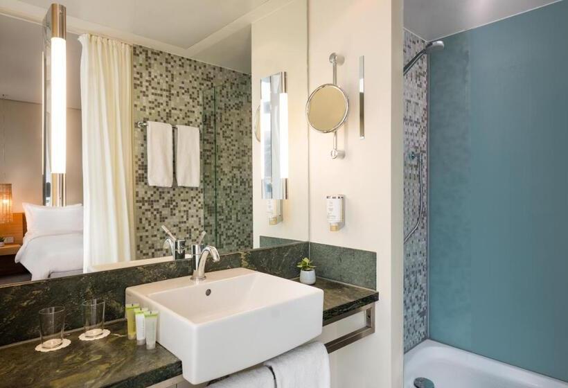 Lindner Hotel Berlin Ku'damm - JDV by Hyatt