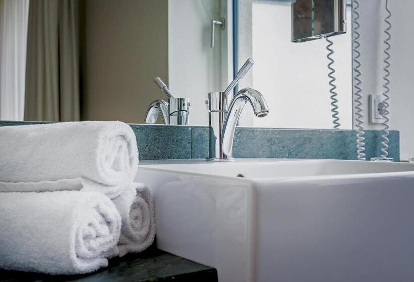 Lindner Hotel Berlin Ku'damm - JDV by Hyatt