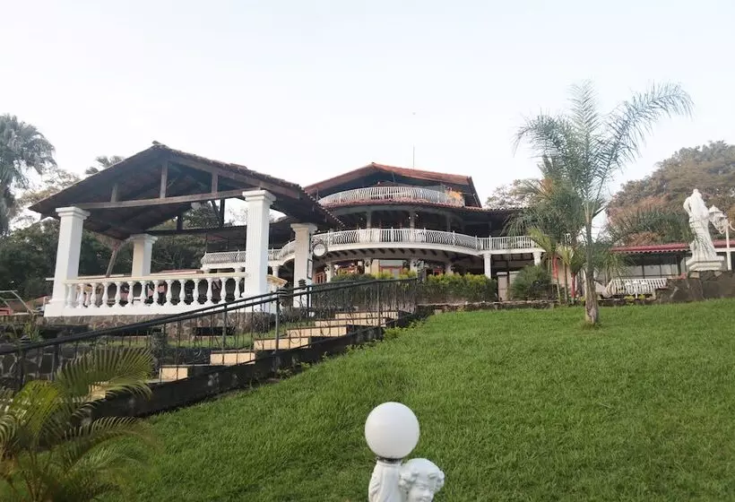 Martino Spa And Resort