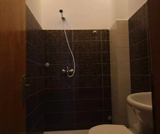 هتل Ambassador Resort