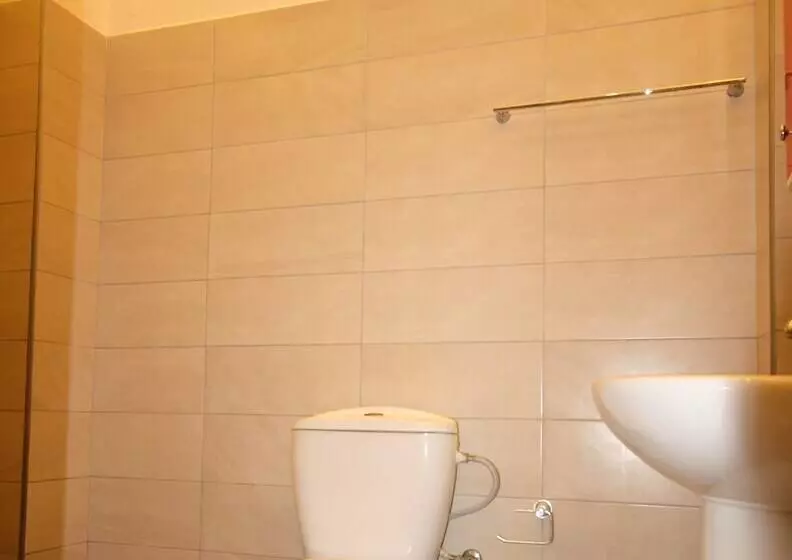 هتل Ambassador Resort