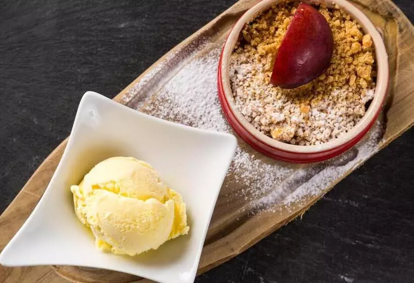 Hotelli Beach Hut Suites