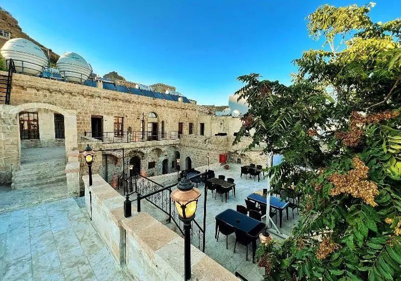 Fairouz Otel