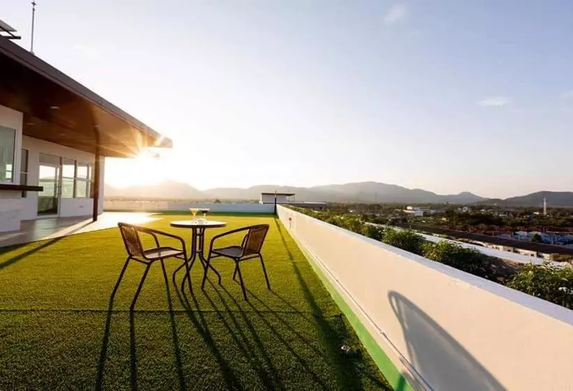 Gracetown Hotel Hua Hin