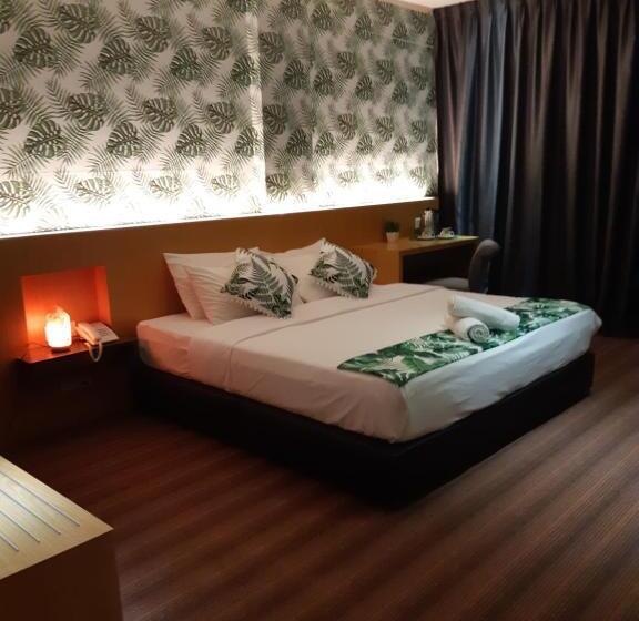 Grandeur Hotel And Spa