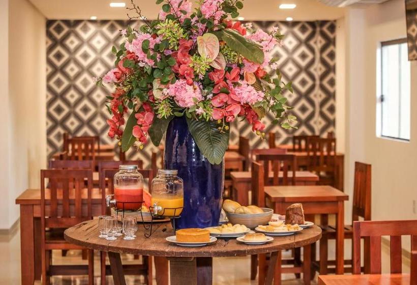 هتل Inacio S Plaza