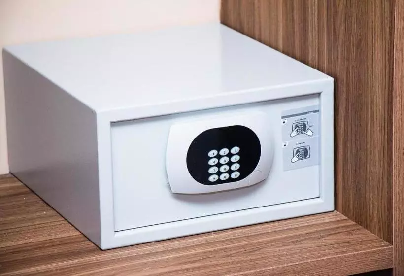 Hotelli Inacio S Plaza