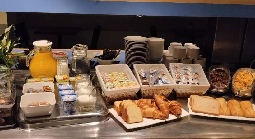 هتل Initial By Balladins Sable Sur Sarthe