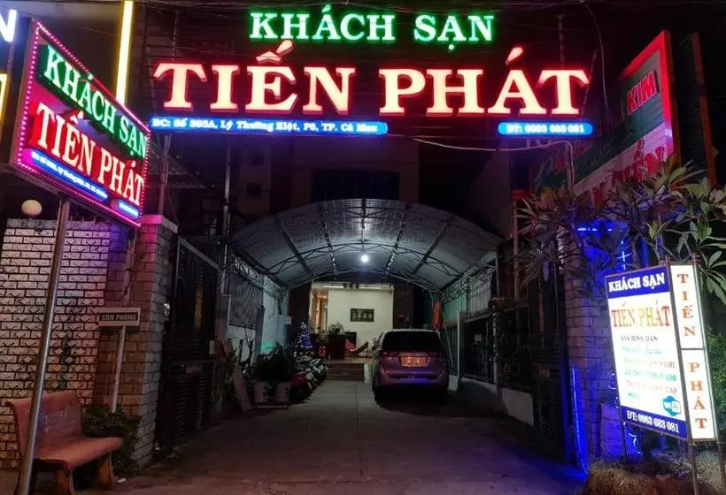 هتل Khách Sạn Tiến Phát