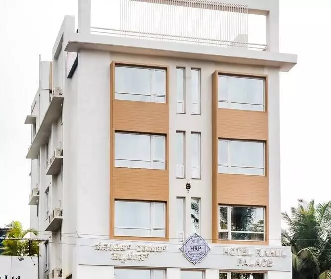 Hotelli Rahul Palace Belgaum