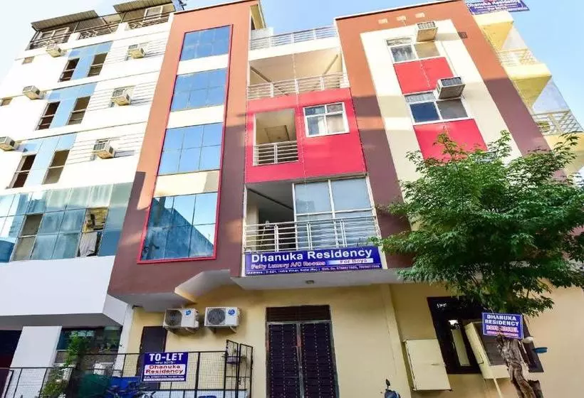 ホテル Spot On 67533 Dhanuka Residency Boys Hostel