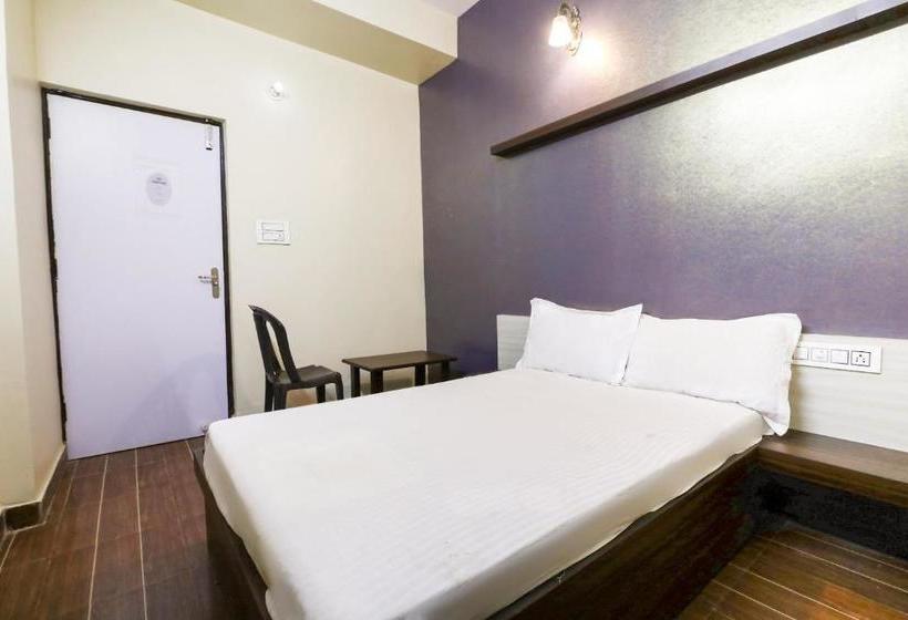 酒店 Spot On 74086 Hote Sri Sai Durga Lodge Hyderabad