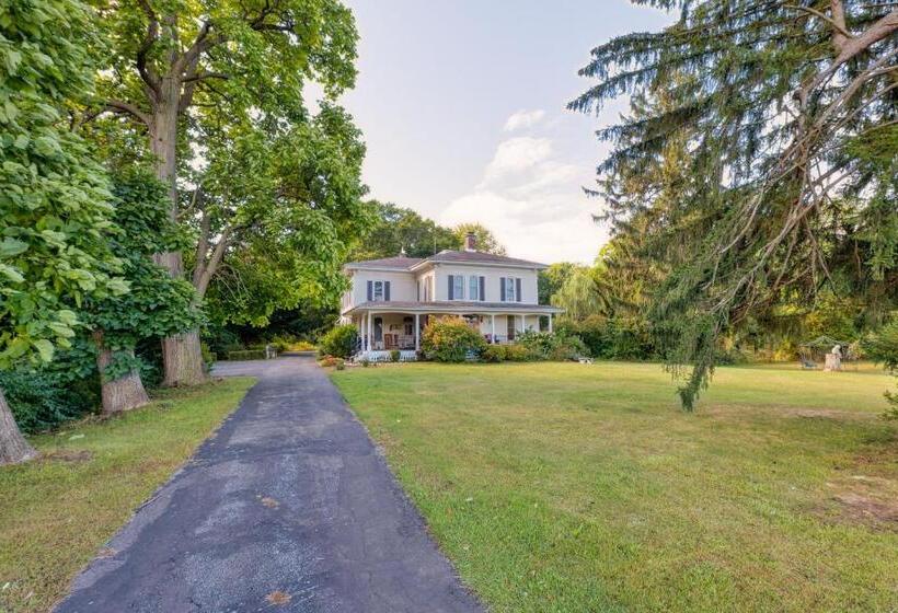 민박 Monroe Manor Inn