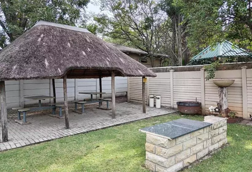 Bed and Breakfast Palms Lodge