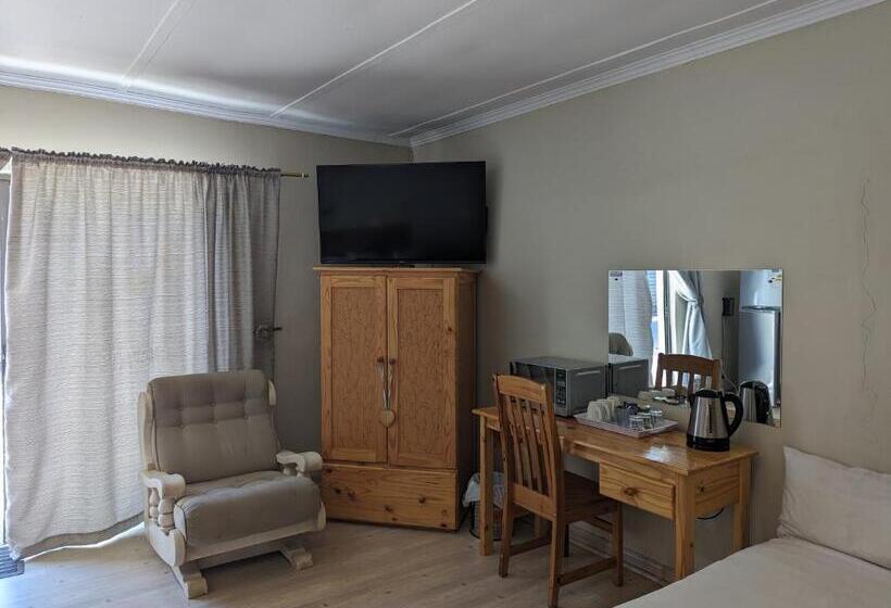 ベッドアンドブレックファースト Palms Lodge