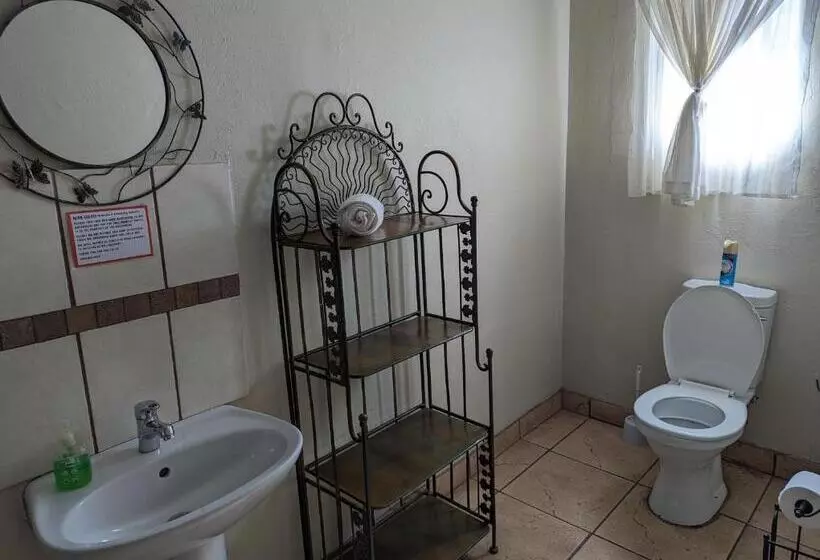 Bed and Breakfast Palms Lodge