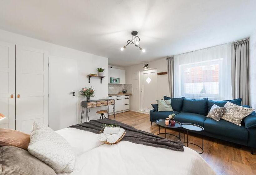 Bed and Breakfast Penzion Mácha