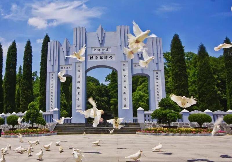 בית מלון כפרי 7days Inn Huaihua Zhijiang Pedestrian Street Branch