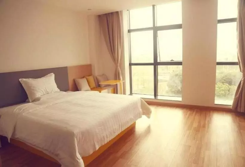 ホテル 7days Inn Nanchang West Station Huanan Cheng Wangcheng New District Branch