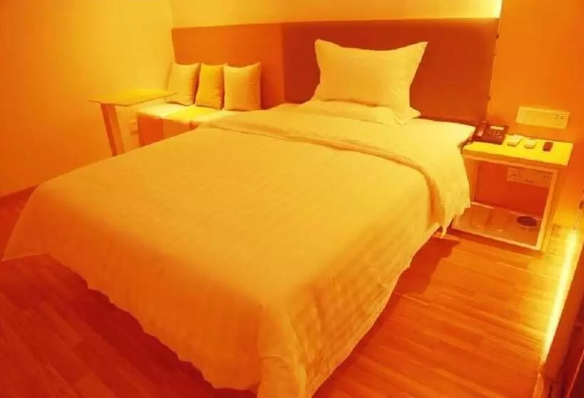 ホテル 7days Inn Nanchang West Station Huanan Cheng Wangcheng New District Branch