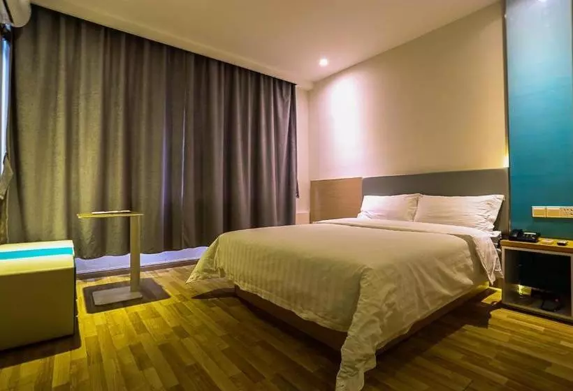 ホテル 7days Inn Ulanqab Jining Train Station Branch