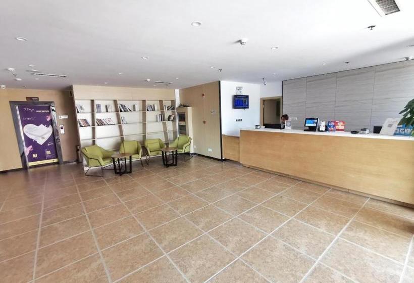 酒店 7 Days Premium· Tianjin Binhai International Airport