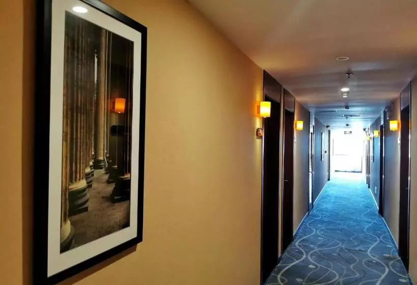 Hotelli 7 Days Premium· Tianjin Binhai International Airport