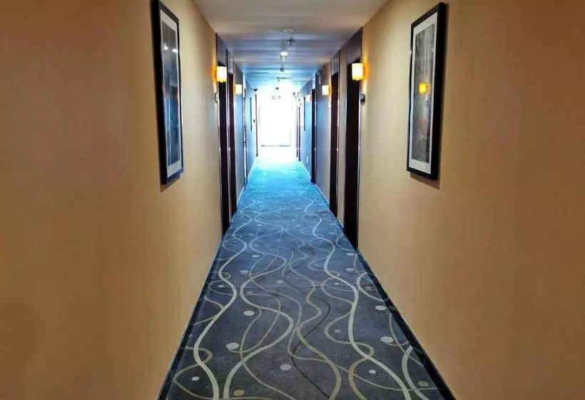 Hotelli 7 Days Premium· Tianjin Binhai International Airport