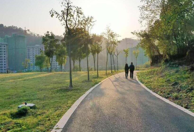 Hotel 7days Premium Yichang Cbd Business Center Branch