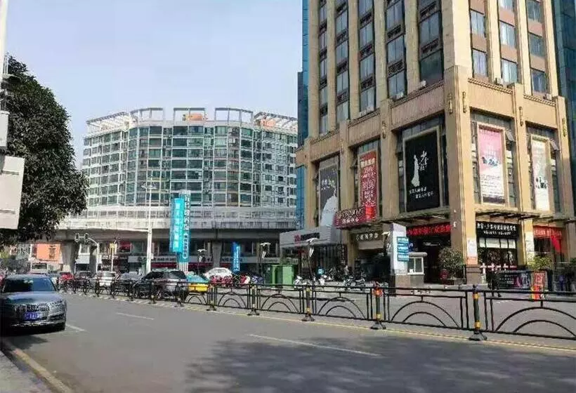ホテル 7days Premium Yichang Cbd Business Center Branch