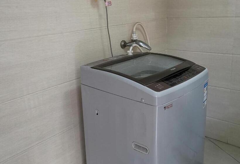 Hotel 7days Premium Yichang Gezhouba Branch