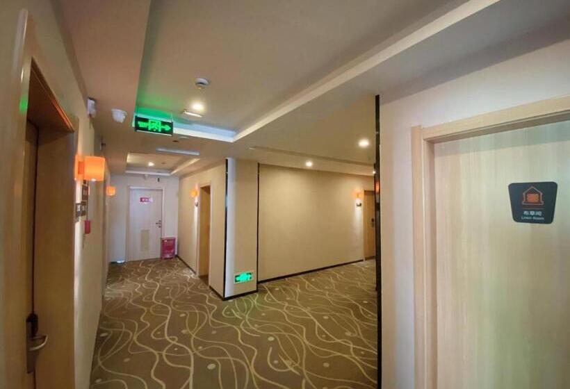 Hotel 7days Premium Yichang Gezhouba Branch