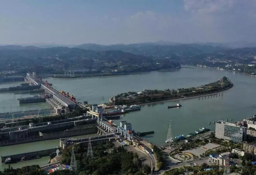 Hotelli 7days Premium Yichang Gezhouba Branch