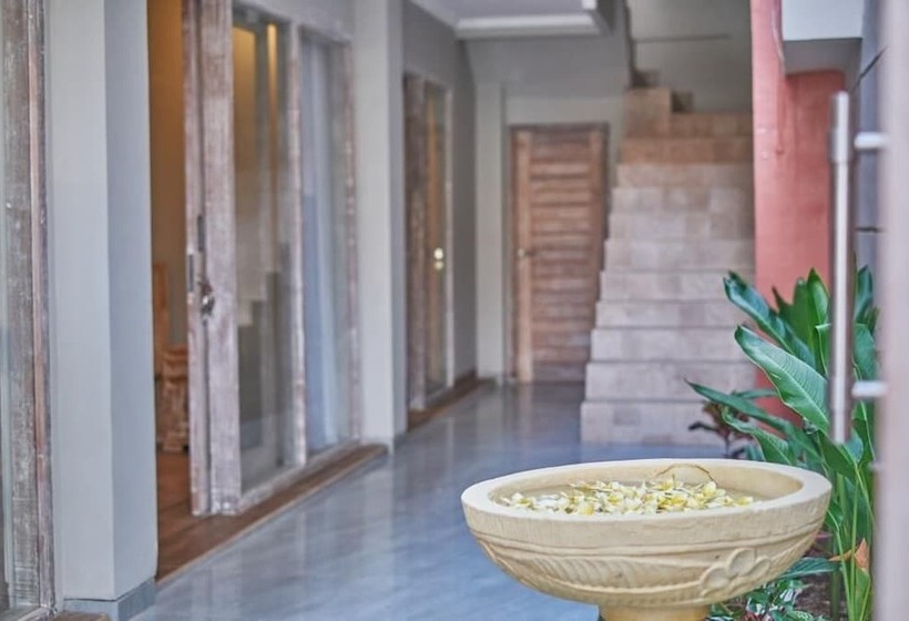 膳宿费 Jimbaran 5 Guesthouse