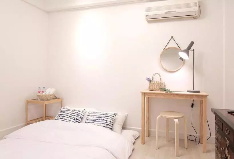 پانسیون Moonlight Galaxy Guesthouse