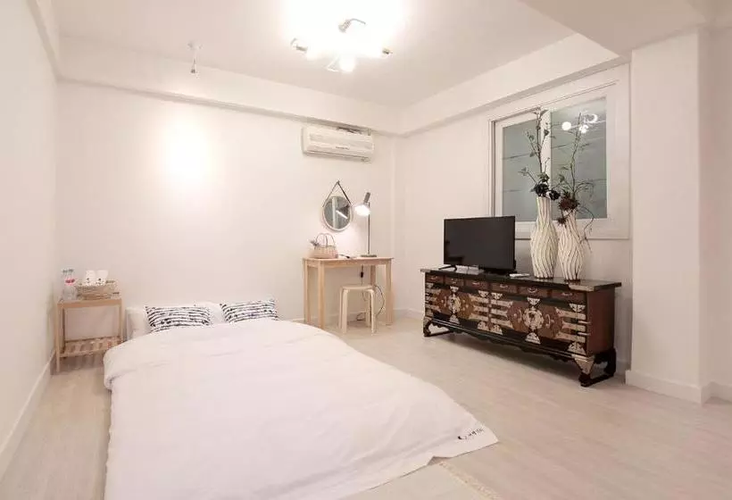 پانسیون Moonlight Galaxy Guesthouse