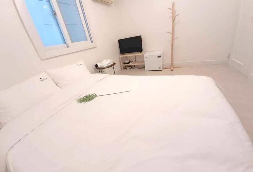 펜션 Moonlight Galaxy Guesthouse