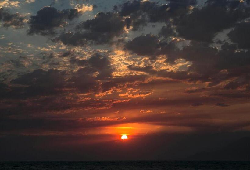 منتجع İmroz Kardamos